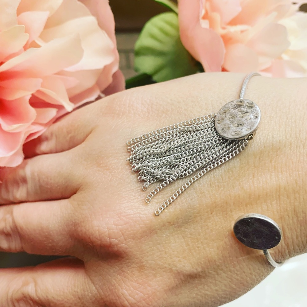 Gorgeous Fringed Double Disc Cuffed Bracelet 😍😍